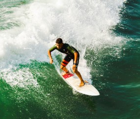 开云下载-冰与火之歌，当福建队翻盘湖人，利拉德高光背后的篮球乌托邦