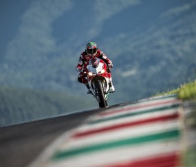 开云体育中国-范弗利特末节狂飙导演逆转好戏，广厦力克快船展现亚洲篮球韧性