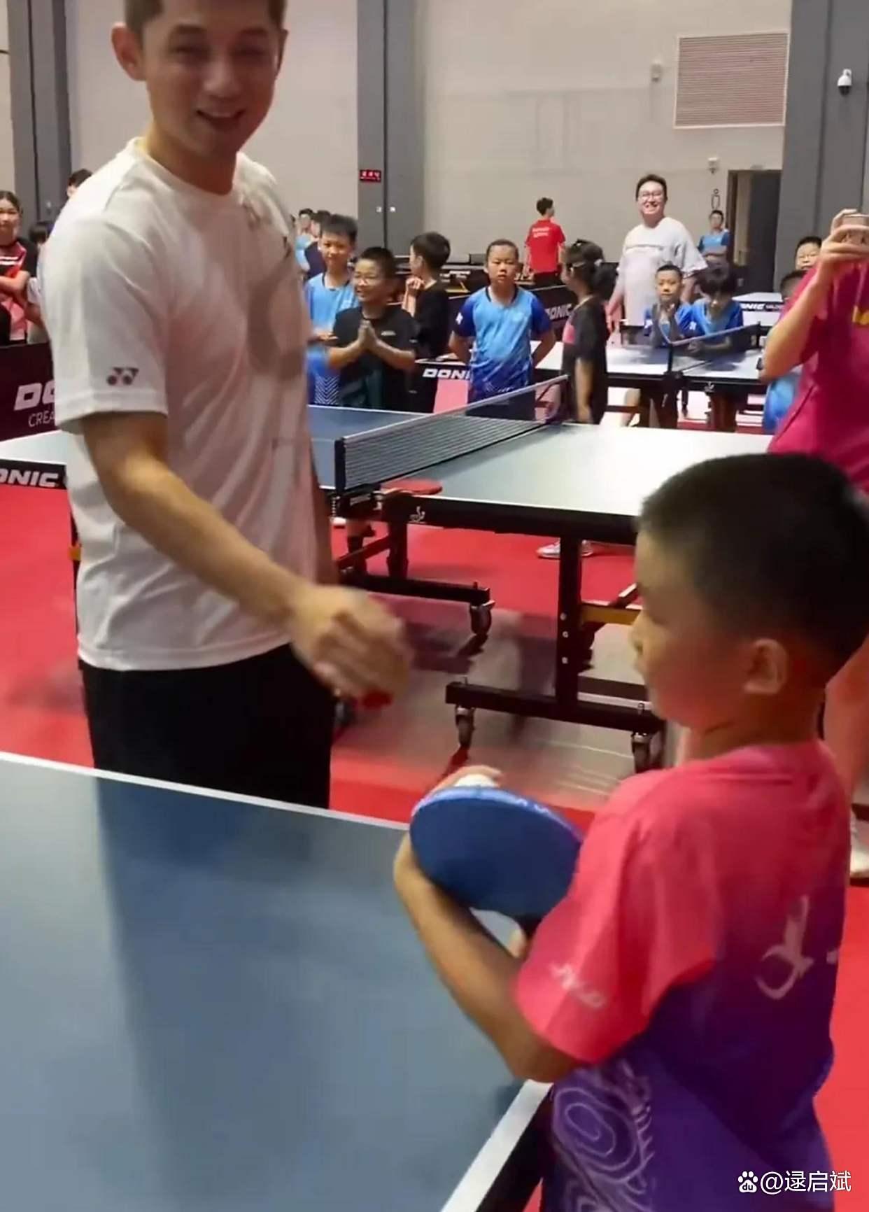 奥地利队碾压德国队，张继科惊艳四座