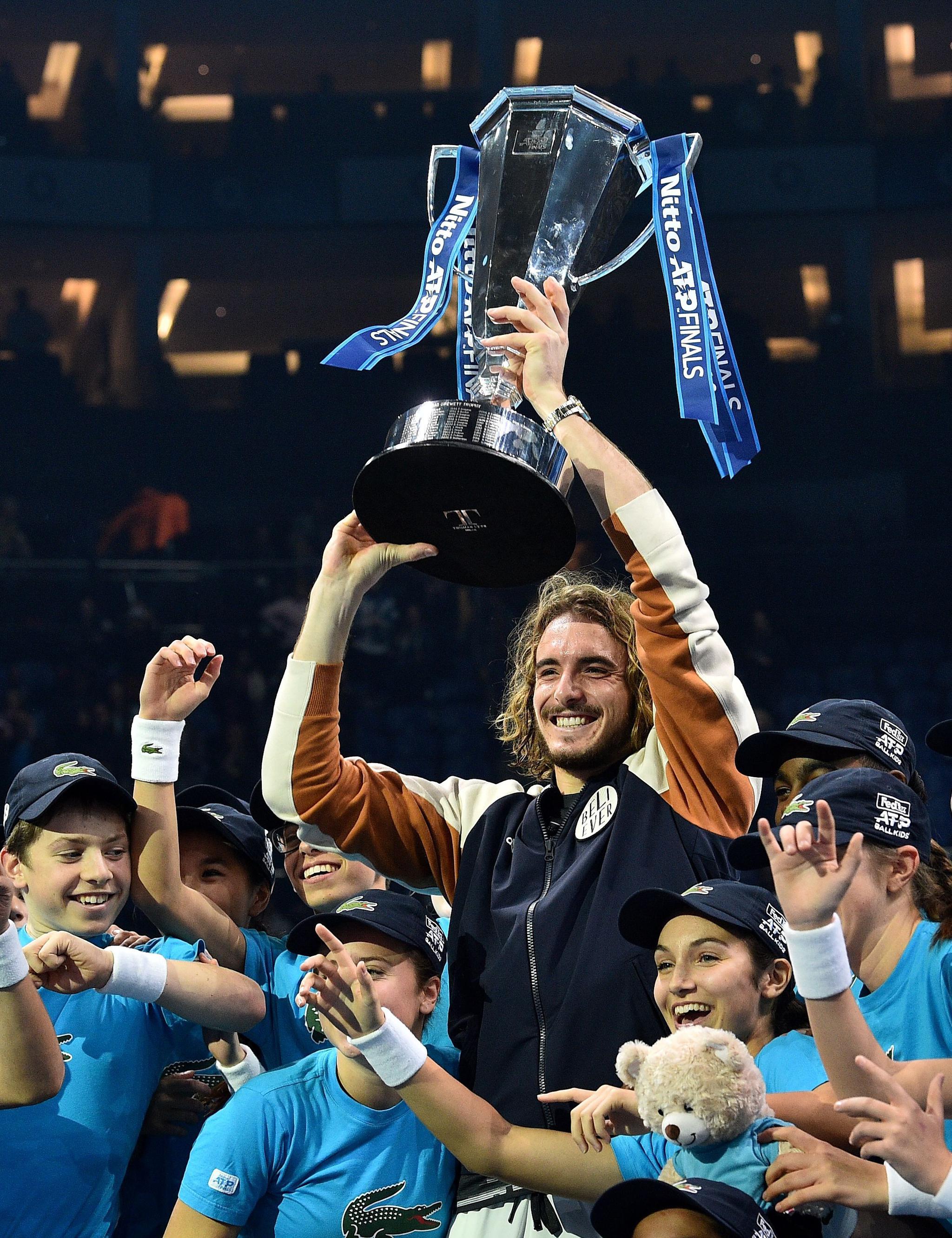 年终总决赛碾压温网，西西帕斯惊艳四座