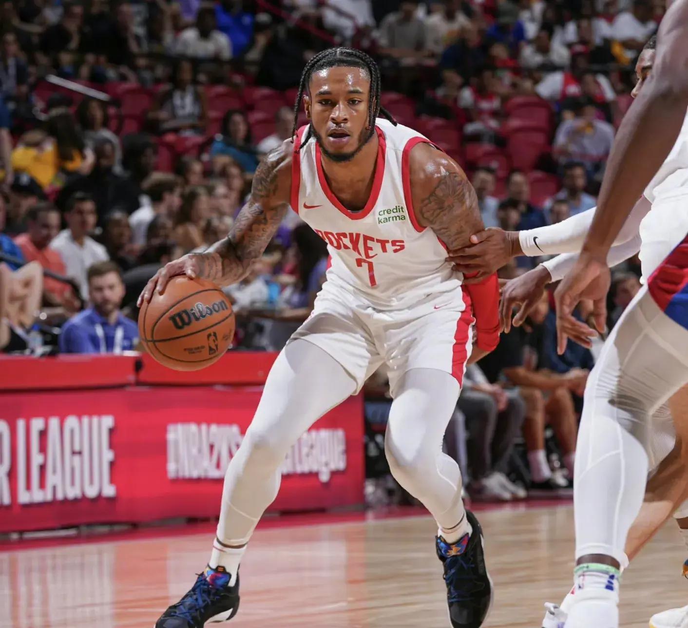 火箭完胜湖人,霍勒迪状态火热 火箭完胜湖人,霍勒迪状态火热