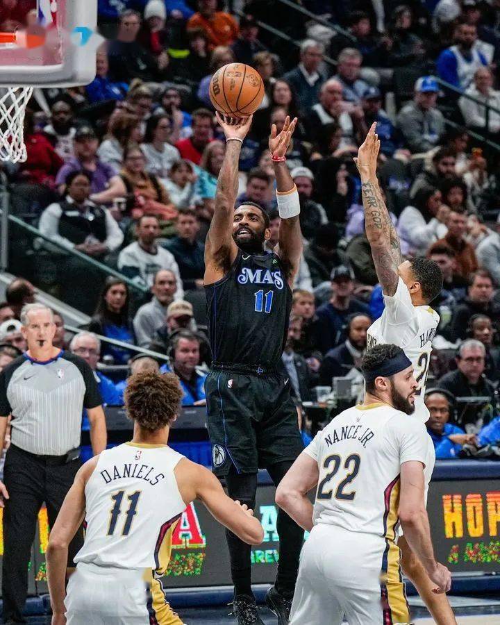 爵士险胜鹈鹕，欧文高光表现