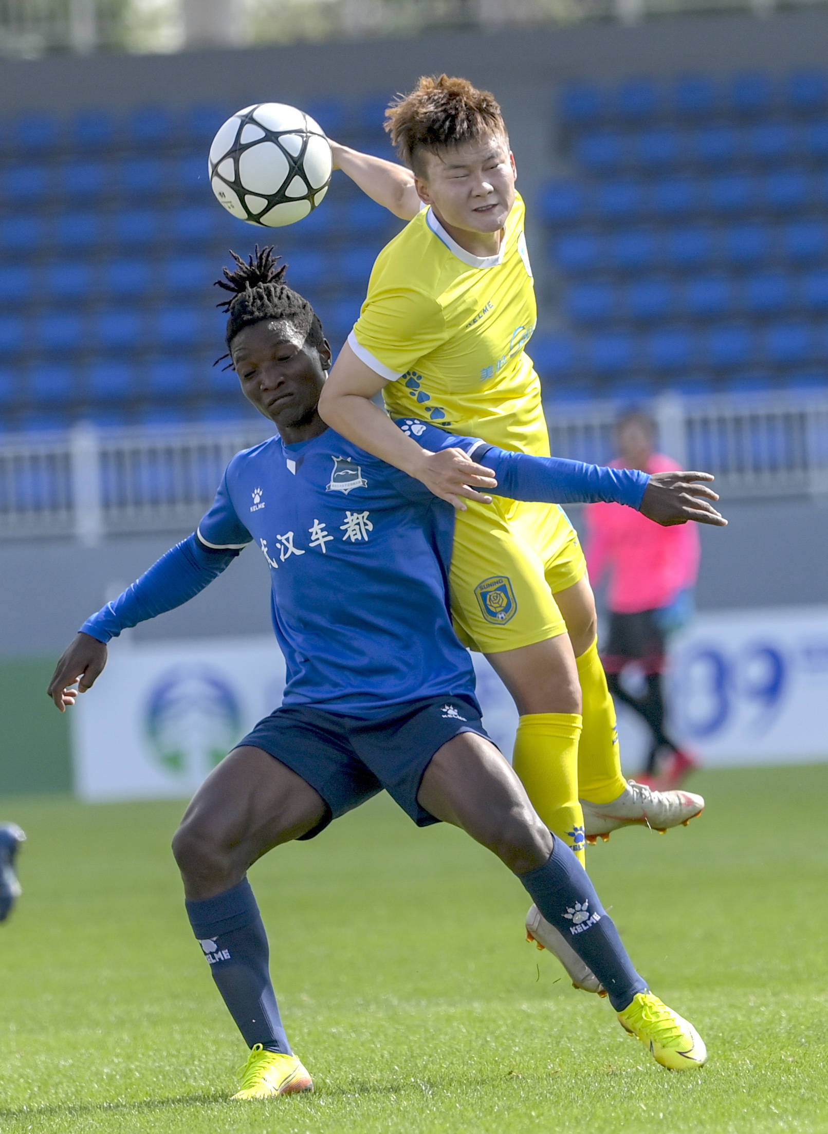 联赛中球员技术发挥令人惊叹